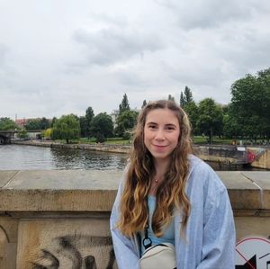 Meet your Posher, Emma